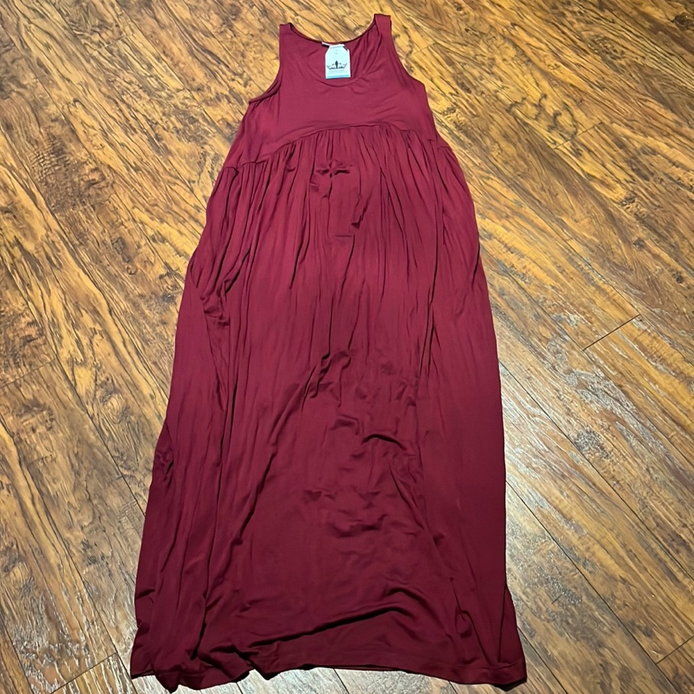 Boutique- NWT- Maroon Maxi Dress